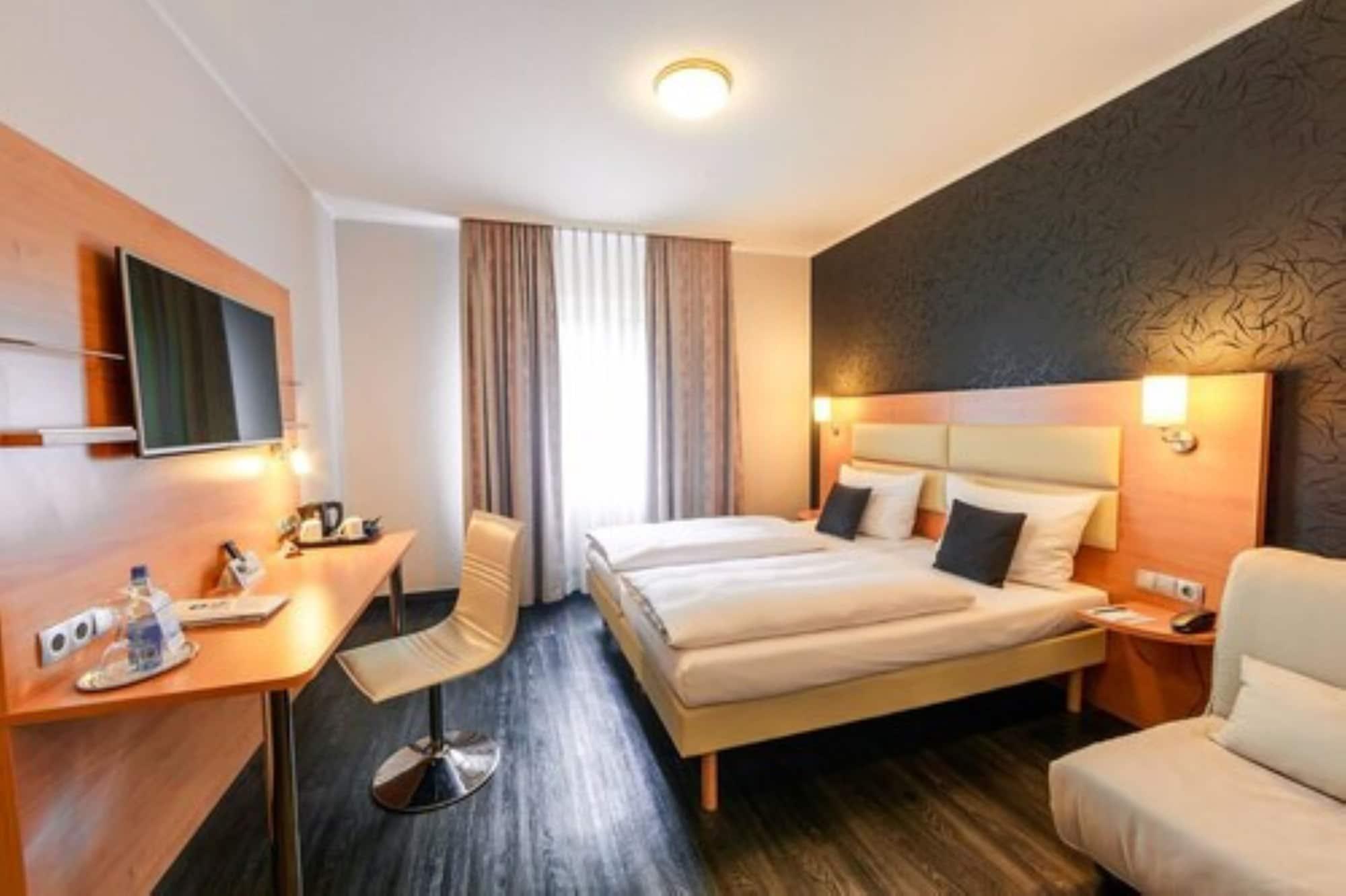 Plaza Inn Stuttgart-Leura Extérieur photo