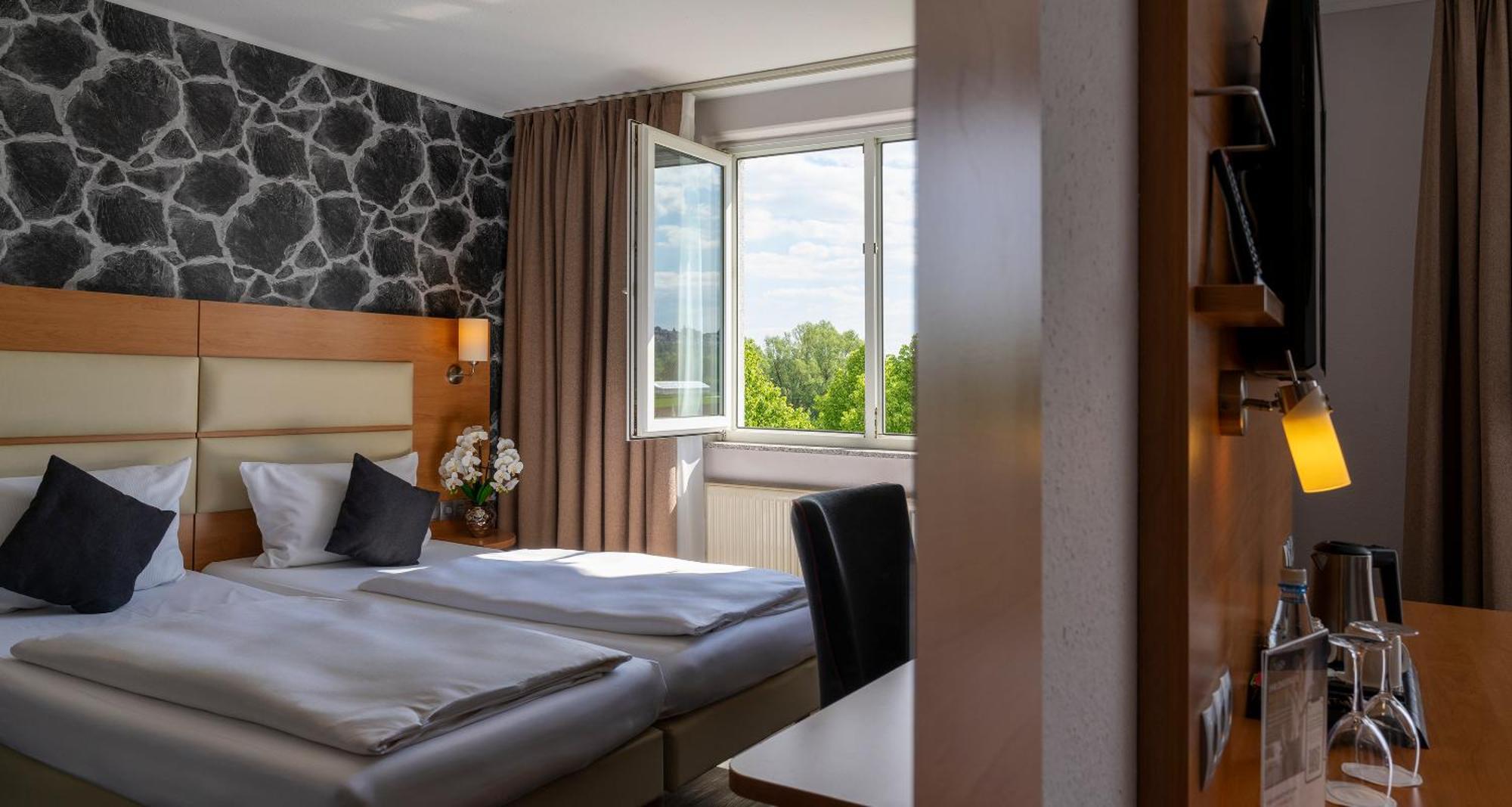 Plaza Inn Stuttgart-Leura Extérieur photo