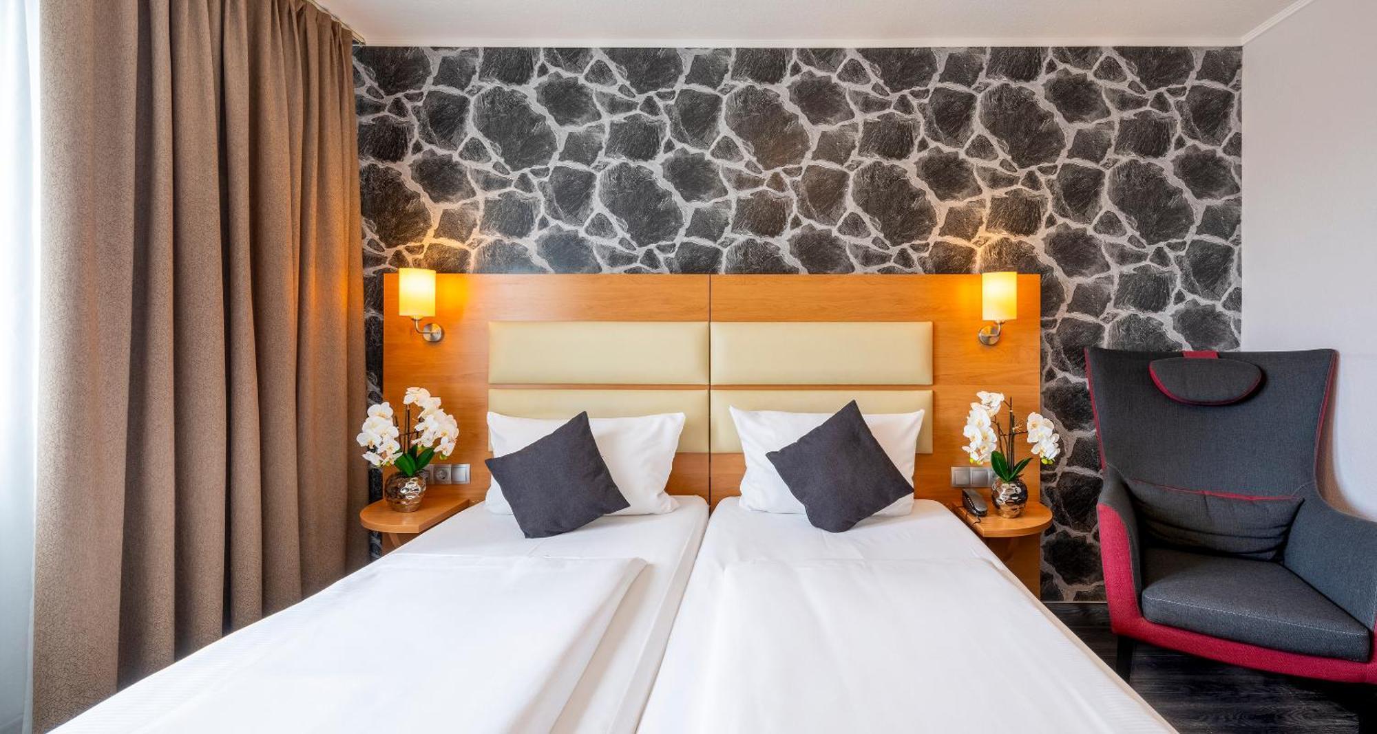 Plaza Inn Stuttgart-Leura Extérieur photo
